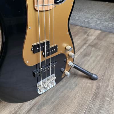 FENDER DELUXE P-BASS SPECIAL (MEXICAN MODELS) bass guitars