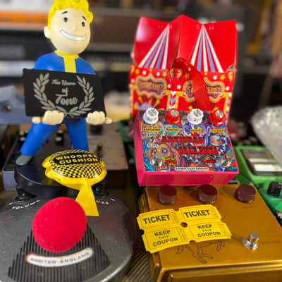 Atomic Fart Effects ARTISTAS DE LA PISTA Hand Made Left : (Based in Gold “Klon Centaur & Booster Ecoplex EP2 image 6