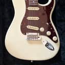 Fender American Professional II Stratocaster with Rosewood Fretboard 2020 - Present - Olympic White