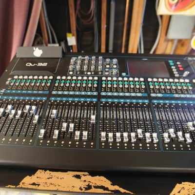 ALLEN & HEATH,BOSE F1 812 SPEAKERS QU-32 2019 - BLACK image 7