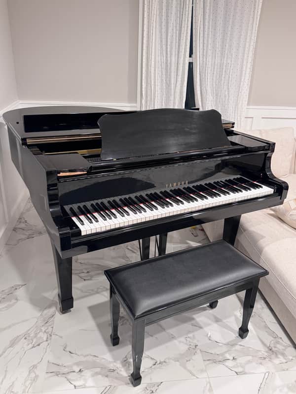 Yamaha G2 Baby Grand Piano Black image 1
