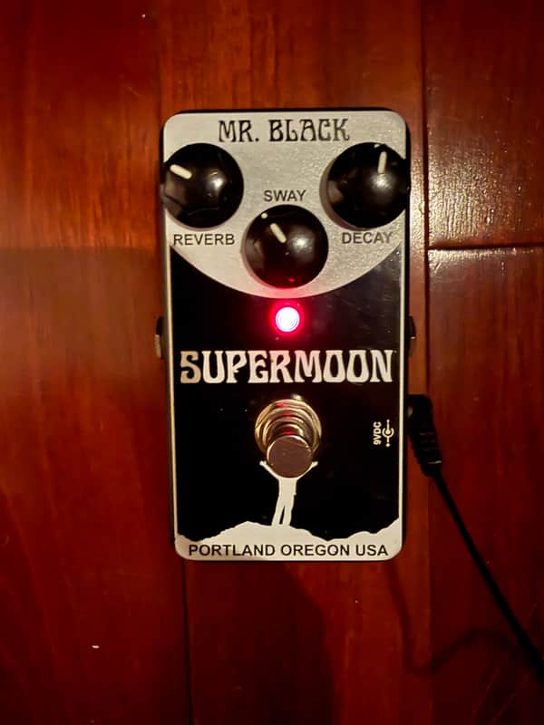 Mr. Black Supermoon