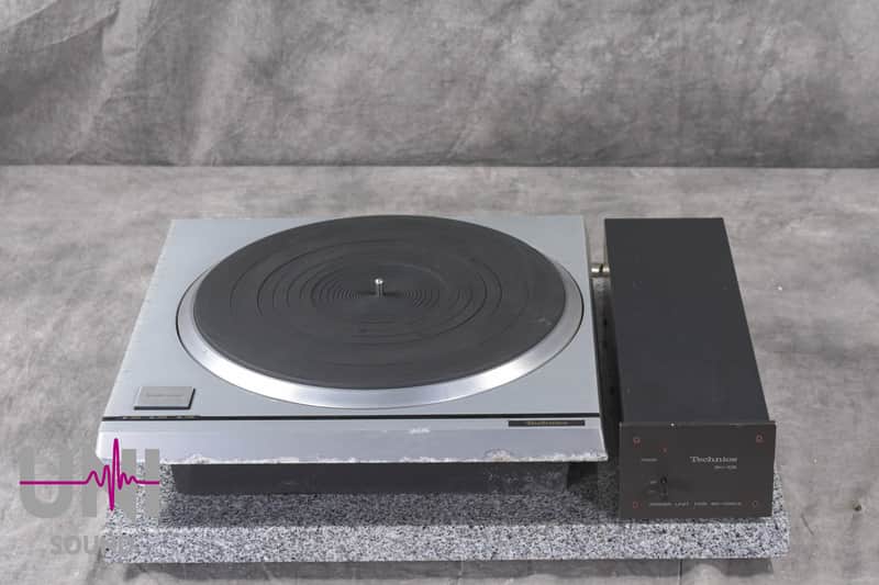 Technics SP-10 MK2A Direct Drive Turntable w/ SH-10E Power Unit in Good Condition image 1