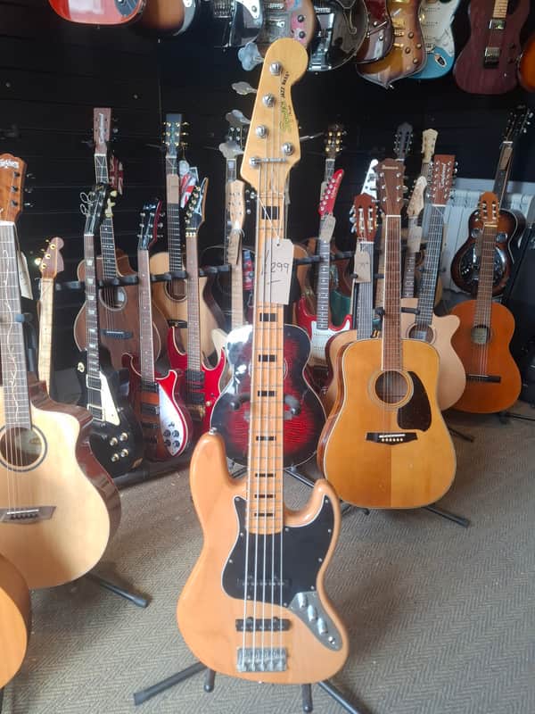 Squier Vintage Modified '70s Jazz Bass