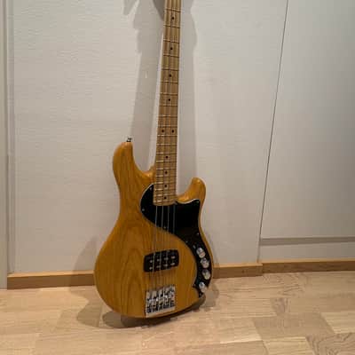 fender Dimension™ Bass in Mexico FENDER DIMENSION BASS IV (Mexican, 2004-2007) bass guitars