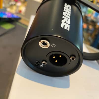 Shure MV7 image 1