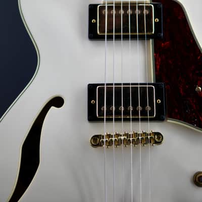 Ibanez AMH90-IV Artcore Expressionist Ivory image 6