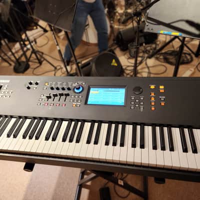 Yamaha MODX8 88-Key 16-Voice Synthesizer 2018 - Present - Black