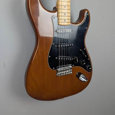 Fender Stratocaster with 3-Bolt Neck, Maple Fretboard 1977 - Walnut (Mocha) image 4