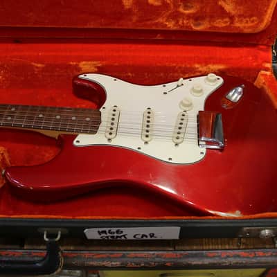 Fender Stratocaster with Rosewood Fretboard 1966 - 1971 - Candy Apple Red image 5