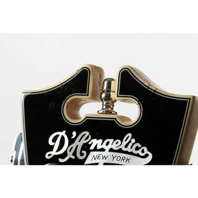 D'Angelico Premier Series Bedford SH Limited-Edition Electric Guitar with Tremolo Regular Ice Blue Metallic image 4