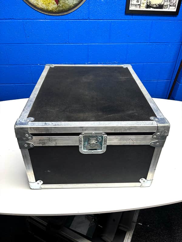 GOMC Road Case 26x13x23 image 1