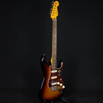 Fender American Professional II HSS Stratocaster Rosewood Fingerboard 3-Color Sunburst 2022 (US22110852) image 11