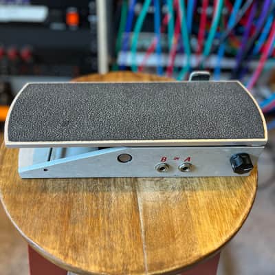 Ernie Ball P0-6165 500K Stereo Volume/Pan Pedal 1990s - Silver image 5