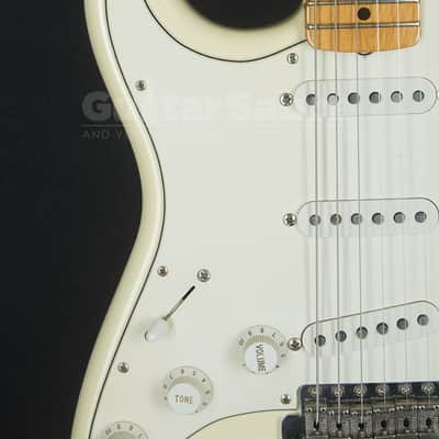 Fender Stratocaster Jimi Hendrix Tribute (COD 2240UG) imagen 3