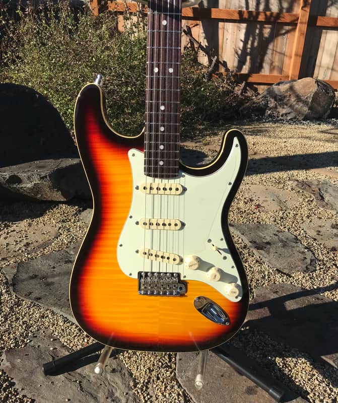 Fender Limited Edition Aerodyne Classic Stratocaster with Flame Maple Top 2019 - 3-Color Sunburst