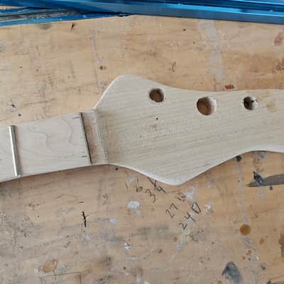 No Brand - 1Homemade other no name Modeled after Fender Jazz Neck 2000 - Wood color image 2