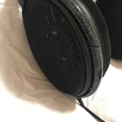 Sennheiser HD 600 Open Back Headphones - MINT, Barely Used image 7