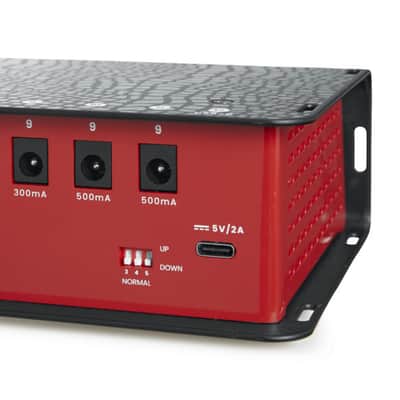 New Gator Power-12 12 Output Guitar Effects Pedal Power Supply PWR-12 image 9