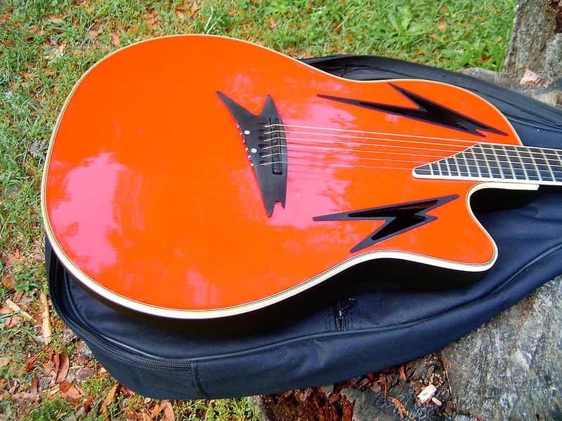 Alien Guitar Invasion ! image 1
