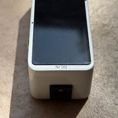 Mooer Baby Tuner 2026 - White image 4