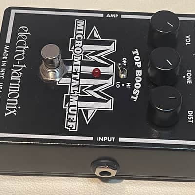 Immagine ELECTRO-HARMONIX Micro Metal Muff Pedale distorsione con interruttore Top Boost. - 4