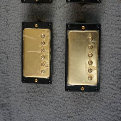 Immagine Tokai Humbucker Gold Cover w/ Black Pickup Ring - 2 Wire - 5