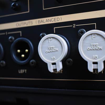 Luxman C-7 Limited Edition Stereo Control Amplifier in Excellent Condition image 18