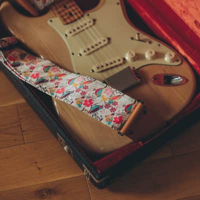 Mr.Strapsky Birds Guitar/Bass Strap (Light Claret), Leather Ends image 7