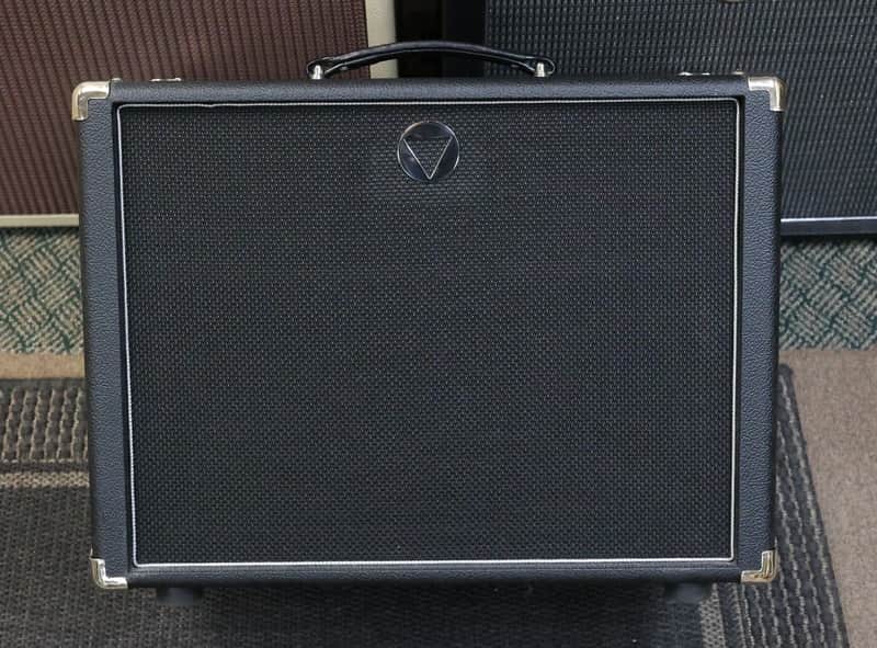 VBoutique USA 112 Ported Cab with WGS 12L 200W Speaker image 1