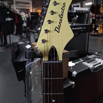 Danelectro DANO 67 Early 2020s - Yellow Gloss - Twin Lipstick Pickups - Vintage-Inspired Offset - Alder body and Maple Neck - Professional Set Up image 5