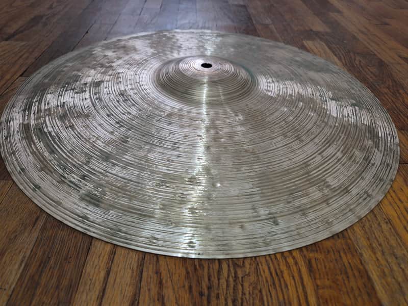 18" Zildjian B12 Custom Hand Hammered & Lathed (DEMO) Crash image 1