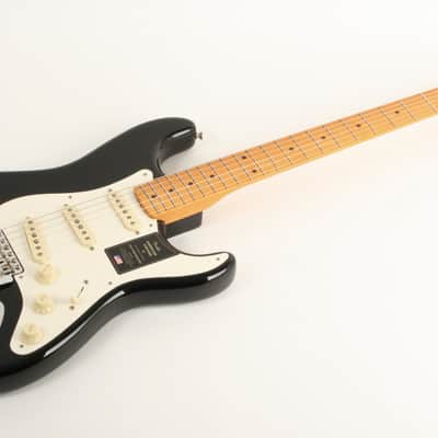 Fender American Vintage II 1957 Stratocaster Maple Fingerboard Black V2448088 image 4