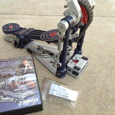 Sonor Giant Step Twin Effect Bass Drum Pedal W/Dock and Extra Chain image 10