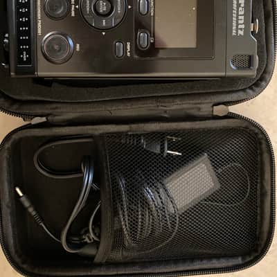 Marantz PMD661MKII 2-Channel Handheld Solid State Digital Recorder 2010s - Black image 2