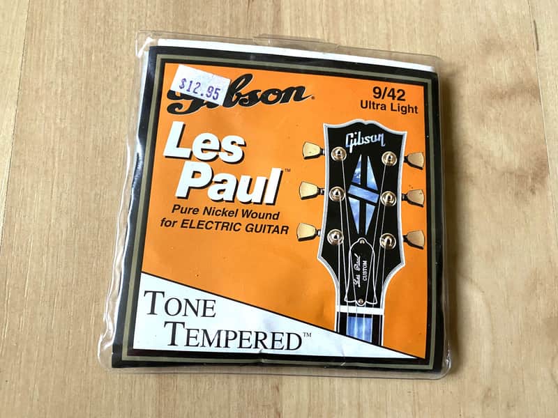 80s Vintage Gibson String Set NOS, Case Candy image 1