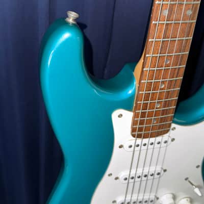 Fernandes Strat Copy - Teal image 8