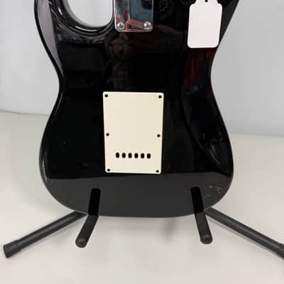 Squier Stratocaster - Black image 5