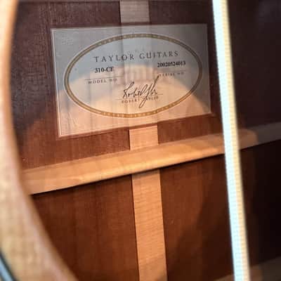 Taylor 310ce - 2002 image 3