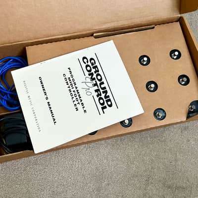 Voodoo Lab Ground Control Pro - Programmable Midi Foot Controller 2005 - Black image 6