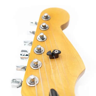 Graph Tech TUSQ XL 3x1 String Glide Three String Tree (Black)