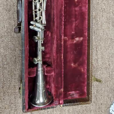 AT Metal Clarinet in Bb new leather pads 1930's ? 1940's - Nickel chrome VIDEO image 11
