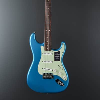 Fender Vintera II 60's Stratocaster - Lake Placid Blue image 3