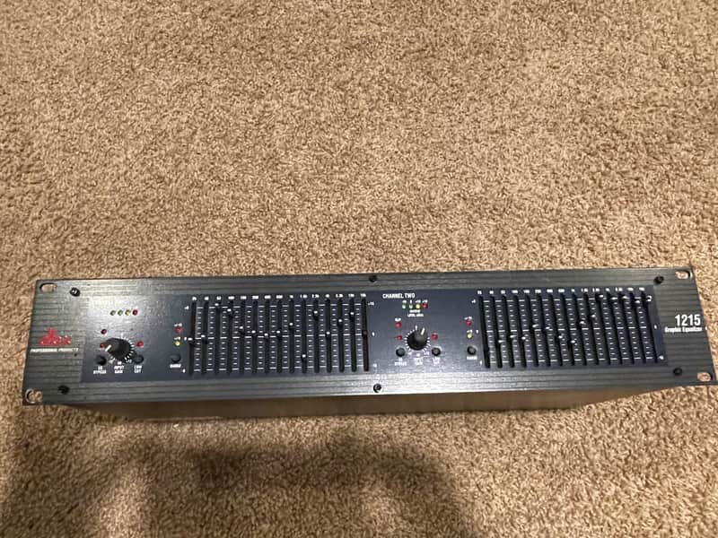 dbx 1215 Dual Channel 15-Band EQ image 1
