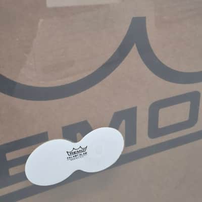 Remo Powerstroke P3 24" bass drum head image 2
