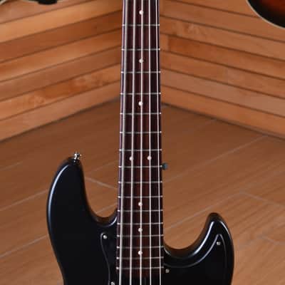 Sire Marcus Miller V3 5 Black Satin image 7