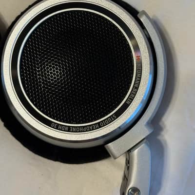 Neumann NDH-30 Open Back Headphones - 120 Ohms 2022 - Present - Black image 4