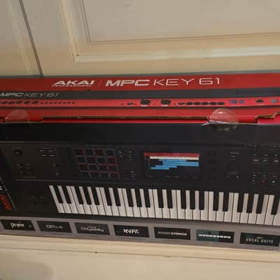 Akai MPC Key 61 Standalone Workstation Synthesizer 2022 - Present - Black image 3