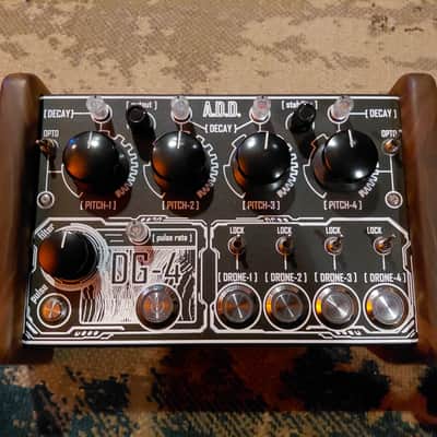 DG-4 Drone Generator image 3