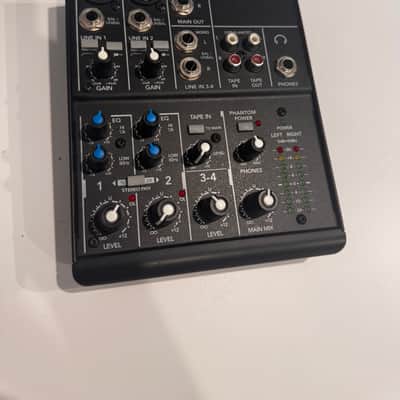 Mackie 402VLZ4 4-Channel Mic / Line Mixer | Reverb